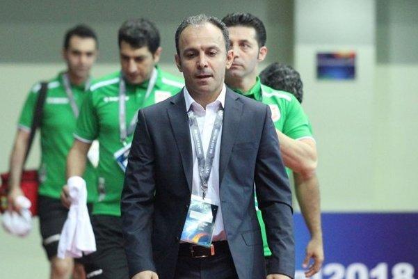 موافق برگزاری لیگ هستیم، اگر ملی پوشی مصدوم شد چه کسی پاسخگو موافق برگزاری لیگ هستیم، اگر ملی پوشی مصدوم شد چه کسی جوابگو است؟