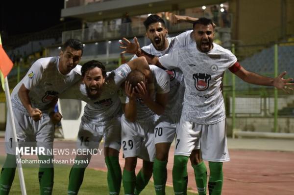 پیروزی ذوب آهن برابر فجر، زنگ خطر شیراز به صدا درآمد! پیروزی ذوب آهن برابر فجر، زنگ خطر شیراز به صدا درآمد!