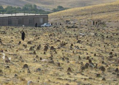 قبرستان پینه شالوار در تبریز، مکانی تاریخی و عجیب!